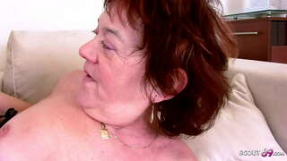 EXTREM LAMA RAMBUT MERAH MATANG MENANGKAP MASTURBASI DAN MENGGODA SEKS DENGAN PRIA MUDA