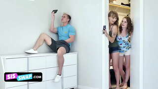 Siswap - Pakari Stepsisters Trick To Ratou Nui Stepbros, Me Te Fuck Ia Ratou I Runga I Te Moenga