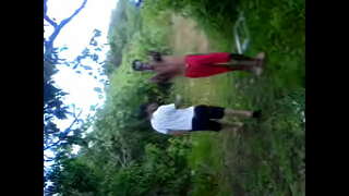 Раиса давая в кустах