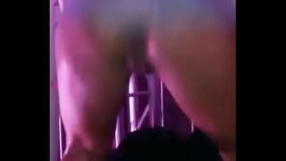 Seksi kotor menari funk tanpa panties