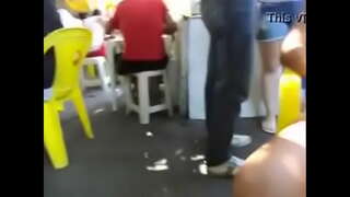 Pamajikan mah Mintonkeun off pikeun Bar