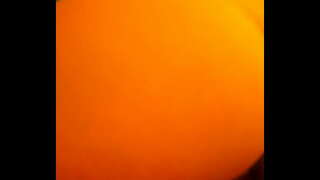 ���ളപായം സമയത്ത് അവളുടെ മാതാപിതാക്കൾ in the other room