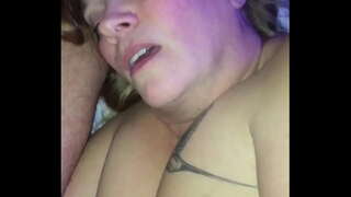 Кончить маме в рот