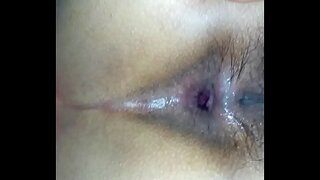 Трахаю в жопу свою эльфийку