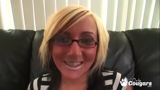 Candy Jones Gjør En Svart Mann Cum I Hennes Fitte