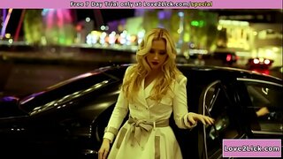 Blonde tiba pada dia pelanggan yang dominan pengusaha.Dia memberitahu untuk menanggalkan pakaian dan mendapat tali di atas.Waktu untuk menjilat pantat.Selepas itu, dia menggosok dengan dia dan melihat wajah sehingga dia remaja di mulutnya.Dia tangan dan meminta untuk cum