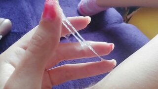 Hairy pussy ይታያል