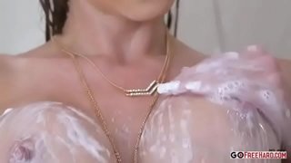 ���ොකක්ද එයාගේ නම pls ?