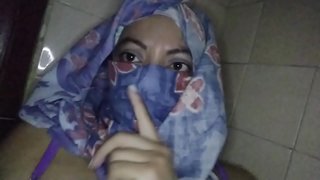 Arab Mommy Maké Niqab Squirts Nya Pussy TEUAS