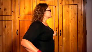 Jeng April - jamban abdi latihan lan latihan disiplin