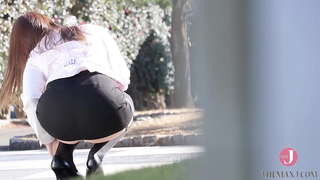 ���ዳዲስ ቅድሚያ ይታያል ተጠቃሚ እሷ seduces lewdly አሁን ቀላል thighs peeking መውጣት መጠቀም garter የሚሰጡዋቸውን. [bunc 001]