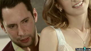 Suh stepdaughter uporablja za svoje sprevržene očim