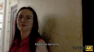 TUTOR4K. Егет, - тине уҡытыусы, уның аяҡ раздвигать тейеш тип, дәрестәр ни өсөн алам, аҡса өсөн,